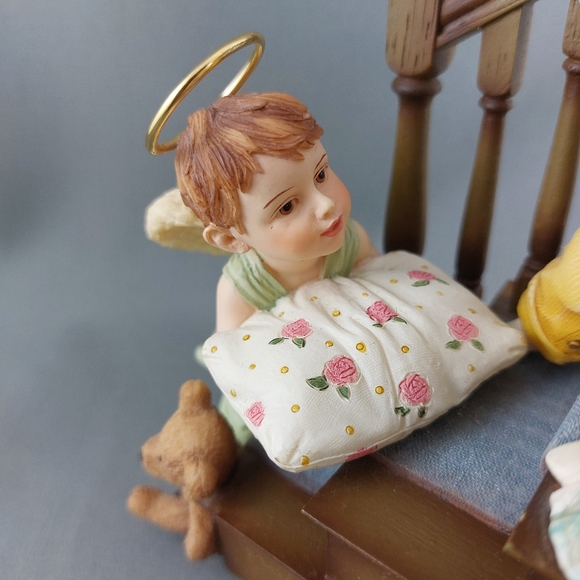 2002 Demdaco Prayers & Promises "Safe In The arms Of Love" figure - Picture 5 of 11